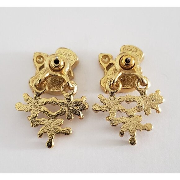 Snowmen Wearing Hats Holding Broom Snowflake Dangle Pierced Earrings Vintage - Picture 2 of 2